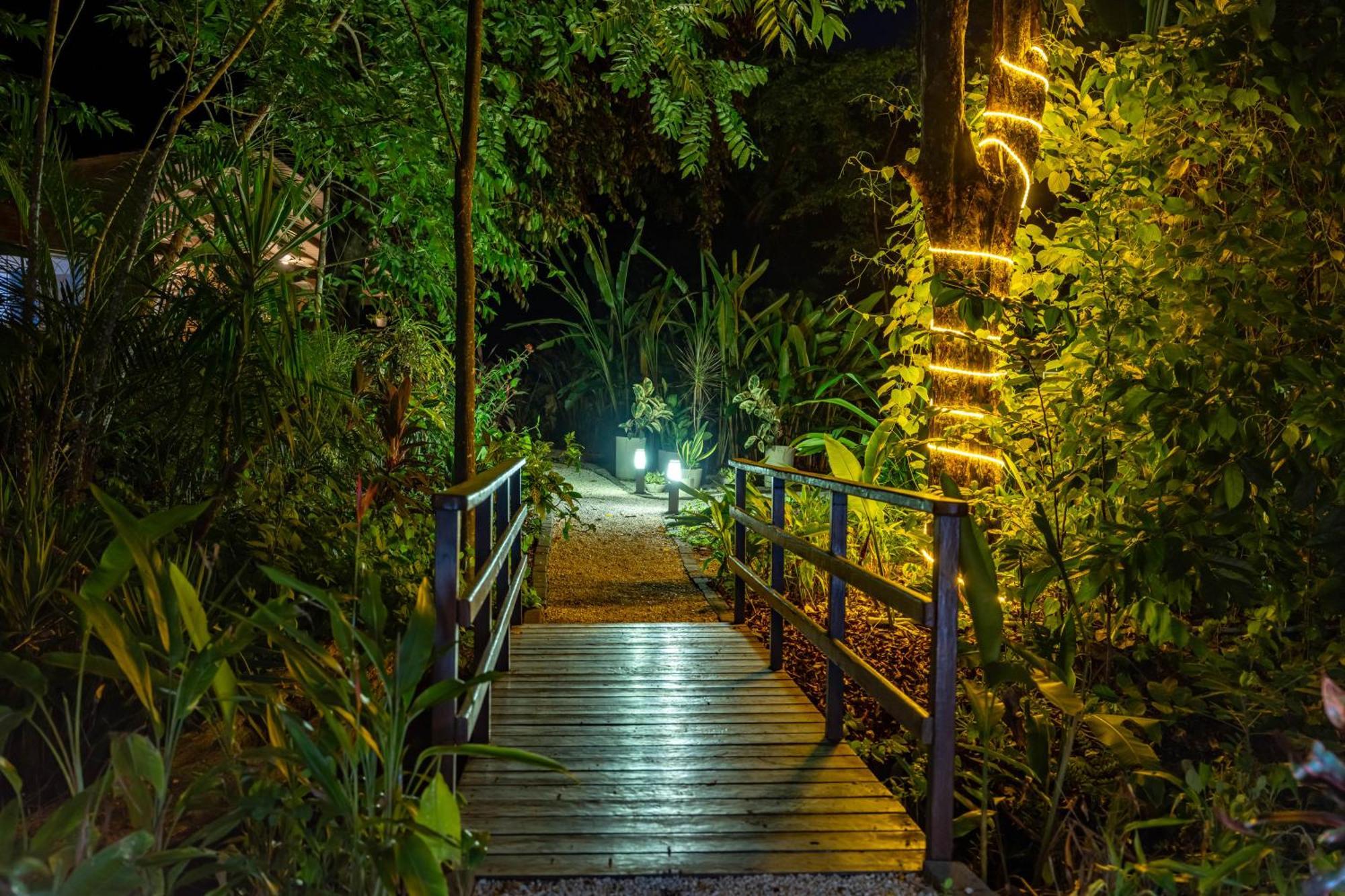 Boho Lodge Montezuma L&L Εξωτερικό φωτογραφία